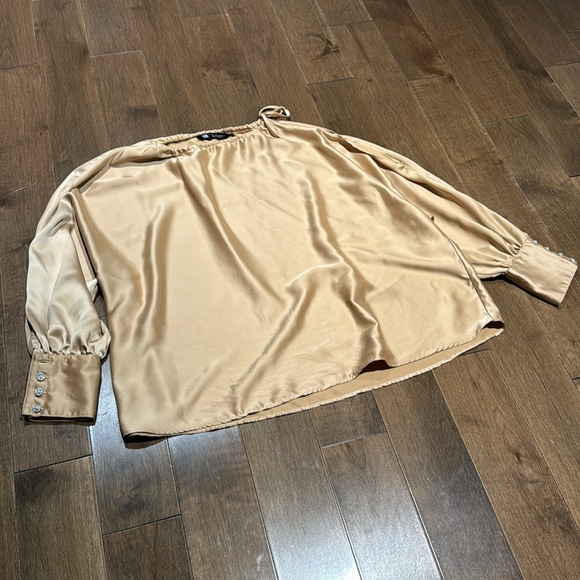 Zara blouse gold satin sz L - Picture 3 of 5